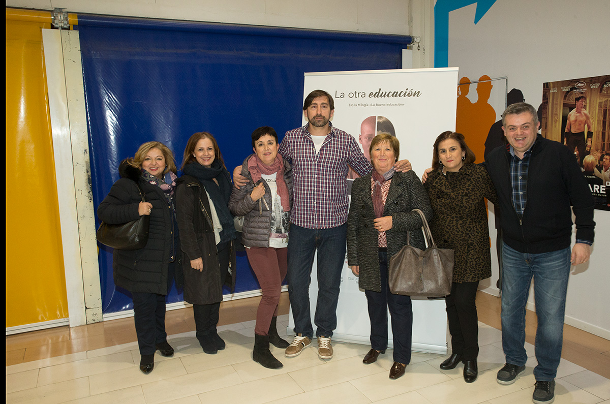 La Milagrosa va estar a l’estrena a Ontinyent de “La otra educación”